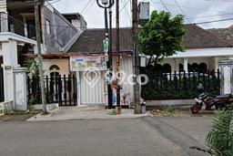 Rumah Luxury Modern Tanpa Renovasi di Pondok Pinang Jakarta Selatan Rumah Luxury Modern Tanpa Renovasi di Pondok Pinang Jakarta Selatan