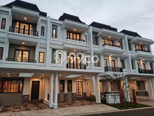 Rumah Eksklusif Dijual LT 144m2 di Pinang, Tangerang Rumah Eksklusif Dijual LT 144m2 di Pinang, Tangerang