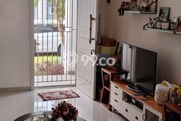 Rumah Modern 3 KT di Suvarna Sutera Tangerang Semi Furnished Rumah Modern 3 KT di Suvarna Sutera Tangerang Semi Furnished