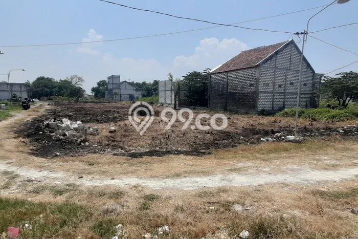 Jual Tanah di Manyar, Luas 87m2m², Area Strategis, Kontur Datar Jual Tanah di Manyar, Luas 87m2m², Area Strategis, Kontur Datar