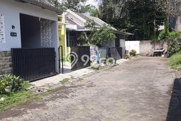 For Sale Hunian Rumah Terawat 2 KT di Malang Kota, Malang For Sale Hunian Rumah Terawat 2 KT di Malang Kota, Malang