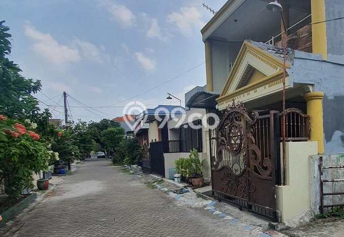 DIJUAL CEPAT! Rumah Ready Stock Area Strategis Sidoarjo, LT 96m2m² LB 96m2m² DIJUAL CEPAT! Rumah Ready Stock Area Strategis Sidoarjo, LT 96m2m² LB 96m2m²