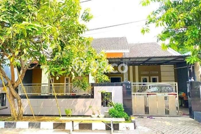 Rumah di Driyorejo, Gresik, LT 187m2m² LB 100m2m² Rumah di Driyorejo, Gresik, LT 187m2m² LB 100m2m²