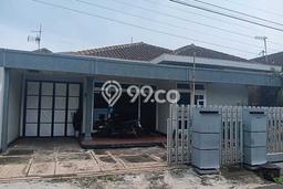 Rumah Modern Cantik 5 Kamar Siap Huni di Lowokwaru Rumah Modern Cantik 5 Kamar Siap Huni di Lowokwaru