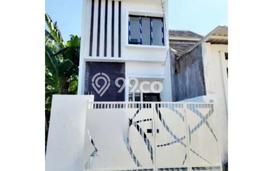 Rumah Modern Cantik 2 KT Siap Huni di Sambikerep Rumah Modern Cantik 2 KT Siap Huni di Sambikerep