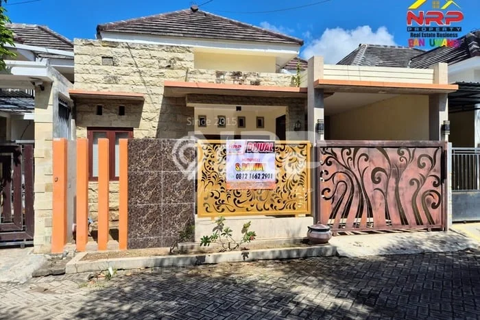Dijual Rumah 3 Kamar Lokasi Ideal Bagus dan Strategis di Banyuwangi Dijual Rumah 3 Kamar Lokasi Ideal Bagus dan Strategis di Banyuwangi