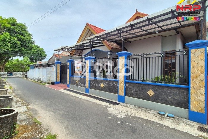 Rumah Modern Cantik 3 Kamar Siap Huni di Banyuwangi Rumah Modern Cantik 3 Kamar Siap Huni di Banyuwangi
