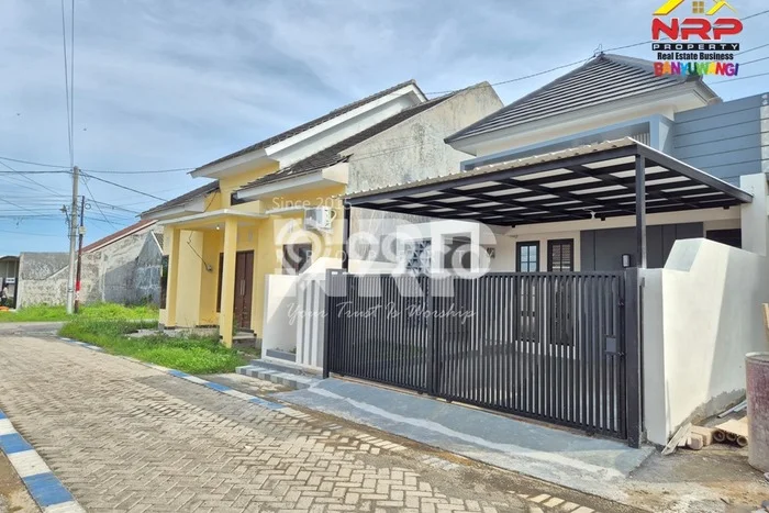 Jual Rumah Harga Miring Banyuwangi Punya 3 KT & LT 107m2 Jual Rumah Harga Miring Banyuwangi Punya 3 KT & LT 107m2