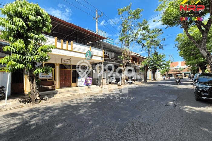 Ruko Dijual di Banyuwangi Banyuwangi dengan Luas Bangunan 345m2 Ruko Dijual di Banyuwangi Banyuwangi dengan Luas Bangunan 345m2