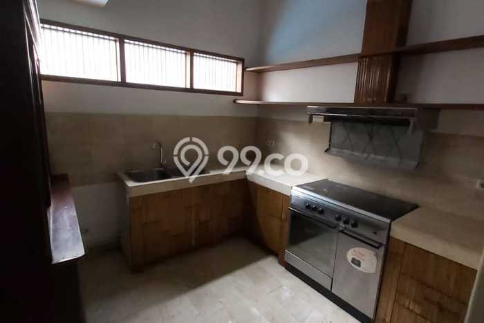 Disewakan! Rumah 4 Kamar Tidur &
4 Kamar Mandi di Kemang, Jakarta Selatan Disewakan! Rumah 4 Kamar Tidur &
4 Kamar Mandi di Kemang, Jakarta Selatan