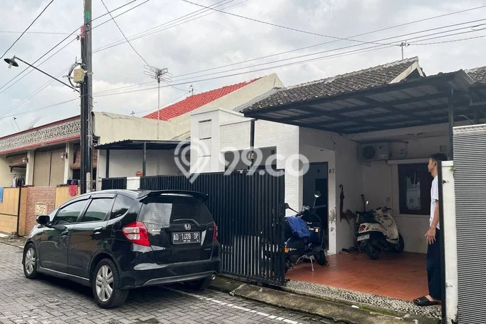Jual Rumah Murah Meriah Colomadu Punya 2 Kamar & LT 96m2 Jual Rumah Murah Meriah Colomadu Punya 2 Kamar & LT 96m2
