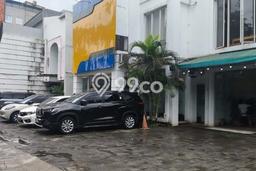 Ruko Disewa di Jakarta Selatan dengan LB 119m2 Area Komersial Ramai Ruko Disewa di Jakarta Selatan dengan LB 119m2 Area Komersial Ramai