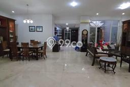Rumah Luxury di Jakarta Barat Lokasi Strategis Kondisi Baik Rumah Luxury di Jakarta Barat Lokasi Strategis Kondisi Baik