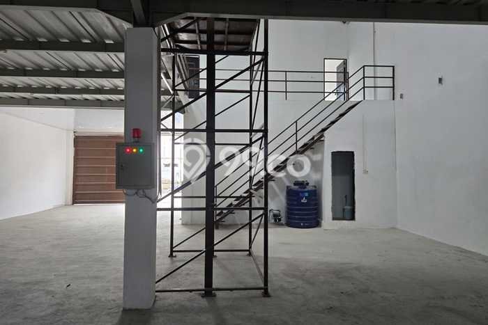 Unit Gudang Dijual di Tangerang LT 288m2 & LB 360m2 Unit Gudang Dijual di Tangerang LT 288m2 & LB 360m2