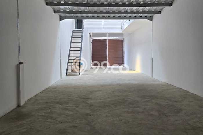 Gudang Dijual di Tangerang LT 144m2 & LB 262m2 Lokasi Terbaik! Gudang Dijual di Tangerang LT 144m2 & LB 262m2 Lokasi Terbaik!