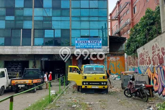 Ruko Bagus Dijual LB 209m2 Lokasi Strategis Jakarta Barat Area Cocok untuk Berbisnis Ruko Bagus Dijual LB 209m2 Lokasi Strategis Jakarta Barat Area Cocok untuk Berbisnis