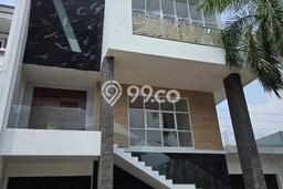 Rumah Luxury Modern Tanpa Renovasi di Pantai Indah Kapuk Jakarta Utara Rumah Luxury Modern Tanpa Renovasi di Pantai Indah Kapuk Jakarta Utara