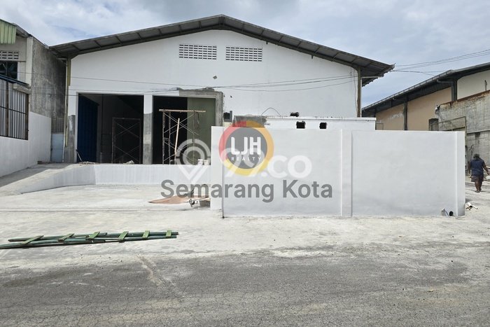 Disewakan Gudang komersial di Ngaliyan luas bangunan 820m2 Disewakan Gudang komersial di Ngaliyan luas bangunan 820m2