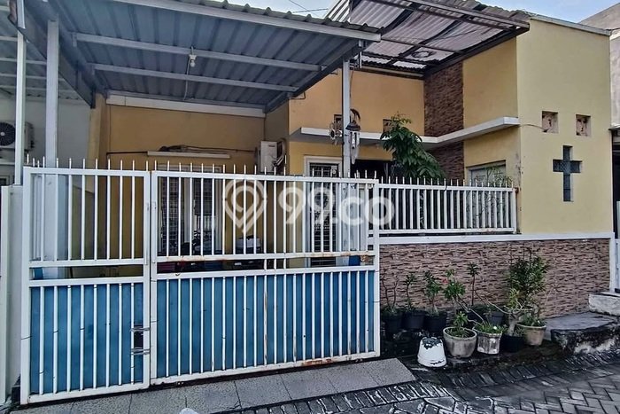 Hunian Nyaman Asri 3 KT Siap Pakai di Gununganyar Surabaya Hunian Nyaman Asri 3 KT Siap Pakai di Gununganyar Surabaya