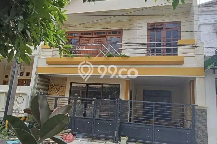 Hunian Nyaman Asri 4 KT Siap Pakai di Semolowaru Surabaya Hunian Nyaman Asri 4 KT Siap Pakai di Semolowaru Surabaya