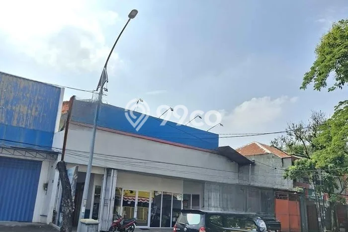 Unit Gudang Dijual di Gubeng Surabaya 240m2 Unit Gudang Dijual di Gubeng Surabaya 240m2