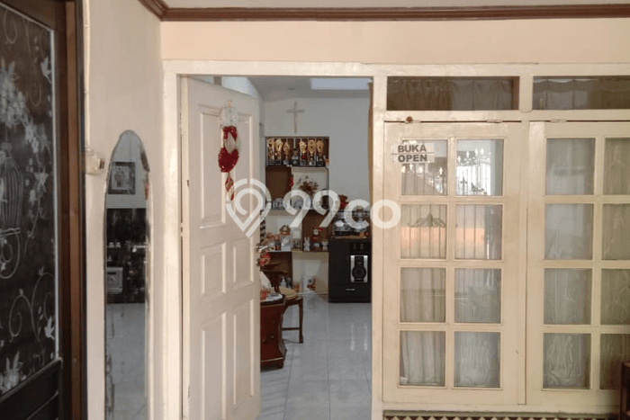 Dijual Rumah Strategis Bagus Punya 2 KT di Rungkut Surabaya - Dijual Rumah Strategis Bagus Punya 2 KT di Rungkut Surabaya -