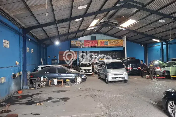 Gudang Komersial Dijual di Rungkut Surabaya LT 565m2 & LB 500m2 Gudang Komersial Dijual di Rungkut Surabaya LT 565m2 & LB 500m2