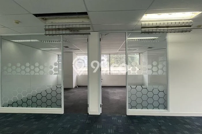 Unit Kantor Disewakan di Kuningan di Area Ramai & Strategis Unit Kantor Disewakan di Kuningan di Area Ramai & Strategis
