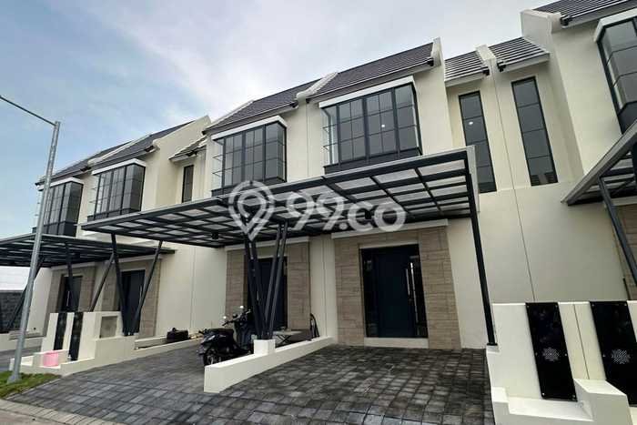 Rumah Strategis Minimalis Lb 55m2 di Gresik, Gresik Rumah Strategis Minimalis Lb 55m2 di Gresik, Gresik
