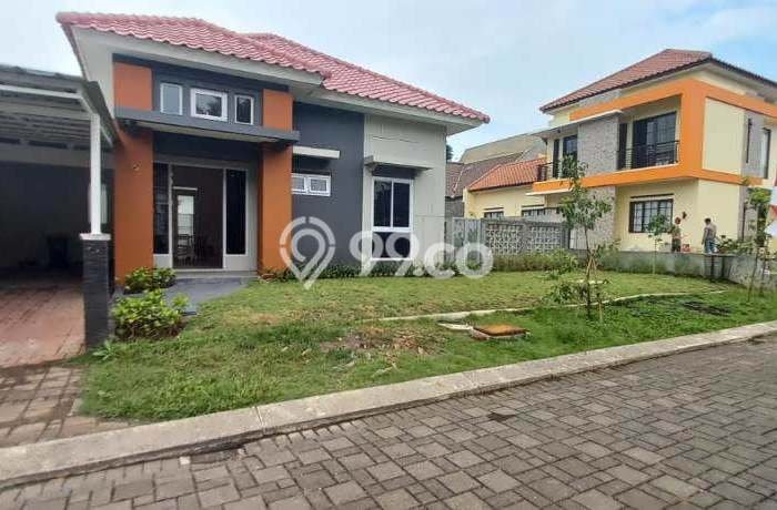 Jarang Ada! Rumah Sewa 3 Kamar Bagus Siap Huni Kota Baru Parahyangan Jarang Ada! Rumah Sewa 3 Kamar Bagus Siap Huni Kota Baru Parahyangan