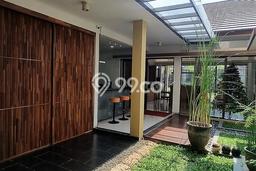 Rumah Elit LB 380m2 Siap Huni Desain Elegan di Kota Baru Parahyangan, Bandung Rumah Elit LB 380m2 Siap Huni Desain Elegan di Kota Baru Parahyangan, Bandung