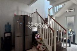 Rumah Elit Modern Siap Huni di Kota Baru Parahyangan Bandung Rumah Elit Modern Siap Huni di Kota Baru Parahyangan Bandung