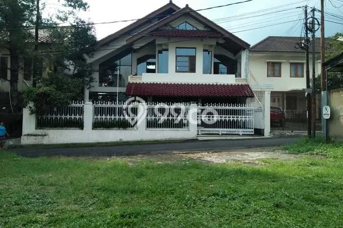 Rumah Kontrakan Bandung LT 380m2 LB 420m2 Kawasan Cigadung Rumah Kontrakan Bandung LT 380m2 LB 420m2 Kawasan Cigadung