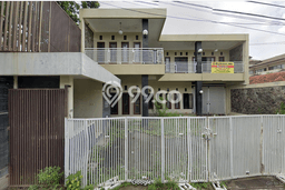 SPECIAL PRICE! Rumah Asri di Kejaksan, LT 300m² LB 500m² SPECIAL PRICE! Rumah Asri di Kejaksan, LT 300m² LB 500m²