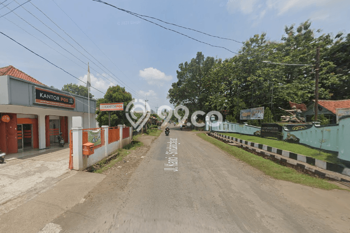 Rumah Nyaman 3 KT Luas Tanah 433m² di Lemahabang, Cirebon Rumah Nyaman 3 KT Luas Tanah 433m² di Lemahabang, Cirebon