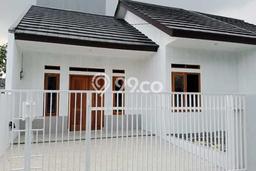 Rumah Strategis Arcamanik, Bandung, LT 78m² LB 50m² Rumah Strategis Arcamanik, Bandung, LT 78m² LB 50m²