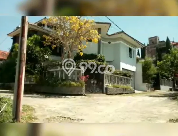 Rumah Luxury Modern Siap Huni di Sariwangi Bandung Rumah Luxury Modern Siap Huni di Sariwangi Bandung