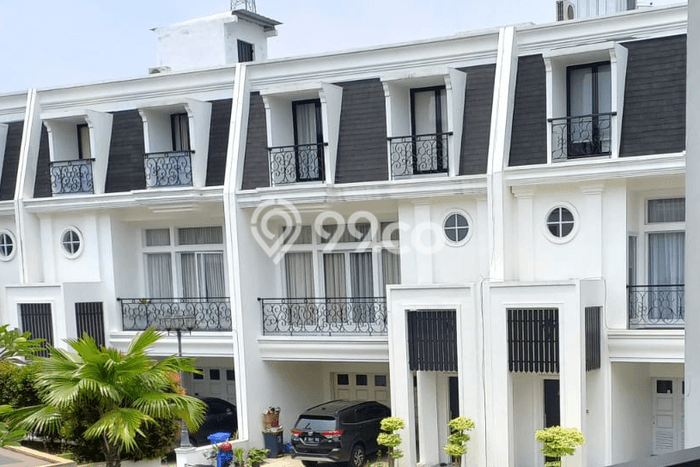 Hunian Mewah LB 304m2 Siap Huni Desain Elegan di Joglo, Jakarta Barat Hunian Mewah LB 304m2 Siap Huni Desain Elegan di Joglo, Jakarta Barat