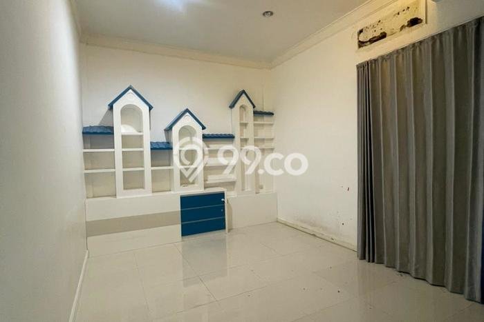 JUAL CEPAT! Rumah Ready Stock Lokasi Premium , LT 240m2m² Bangunan 418m2m² JUAL CEPAT! Rumah Ready Stock Lokasi Premium , LT 240m2m² Bangunan 418m2m²