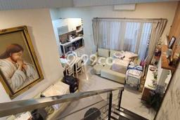Dijual Hunian Rumah Terawat 4 KT di Manyar, Surabaya Dijual Hunian Rumah Terawat 4 KT di Manyar, Surabaya