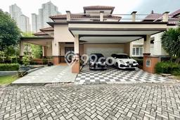 Rumah Mewah LB 413m2 Siap Huni Desain Elegan di Pakuwon Indah, Surabaya Rumah Mewah LB 413m2 Siap Huni Desain Elegan di Pakuwon Indah, Surabaya