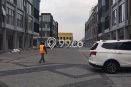 LOKASI BISNIS! Ruko Disewakan di Gading Serpong, Luas 162m2m², Akses Strategis LOKASI BISNIS! Ruko Disewakan di Gading Serpong, Luas 162m2m², Akses Strategis