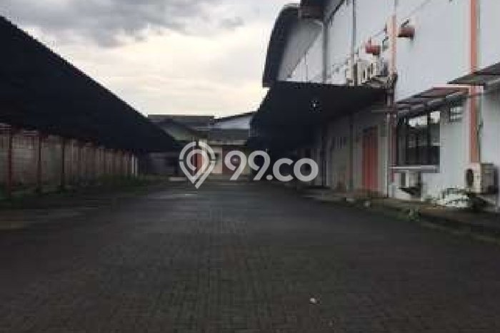 Gudang Dijual Lokasi Stratagis di BSD Tangerang Selatan Cocok untuk Investasi Gudang Dijual Lokasi Stratagis di BSD Tangerang Selatan Cocok untuk Investasi