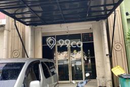 Unit Komersial Disewakan di Jakarta Barat Area Strategis Harga Kompetitif Unit Komersial Disewakan di Jakarta Barat Area Strategis Harga Kompetitif