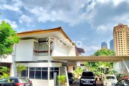 For Sale Hunian Elegan Klasik di Jakarta Selatan For Sale Hunian Elegan Klasik di Jakarta Selatan