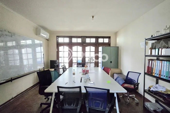Hot Offer Hunian Mewah Ideal dan Luas di Kebayoran Baru, Jakarta Selatan Hot Offer Hunian Mewah Ideal dan Luas di Kebayoran Baru, Jakarta Selatan