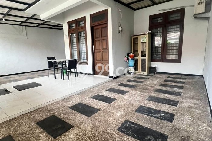 Rumah Modern Minimalis 4 KT Bisa Langsung Pindah di Mulyorejo Rumah Modern Minimalis 4 KT Bisa Langsung Pindah di Mulyorejo