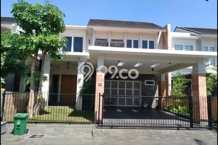 Rumah Mewah Dijual LT 253m2 di Gayungan, Surabaya Rumah Mewah Dijual LT 253m2 di Gayungan, Surabaya