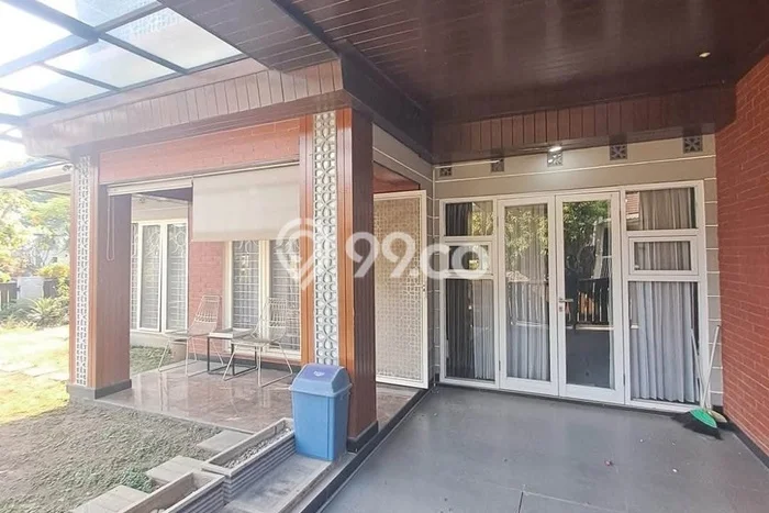 Rumah di Gedangan, Sidoarjo, Luas 233m2m² Bangunan 200m2m² Rumah di Gedangan, Sidoarjo, Luas 233m2m² Bangunan 200m2m²