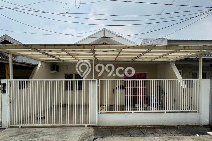 For Sale Rumah 3 Kamar Lokasi Ideal Nyaman dan Strategis di Waru For Sale Rumah 3 Kamar Lokasi Ideal Nyaman dan Strategis di Waru